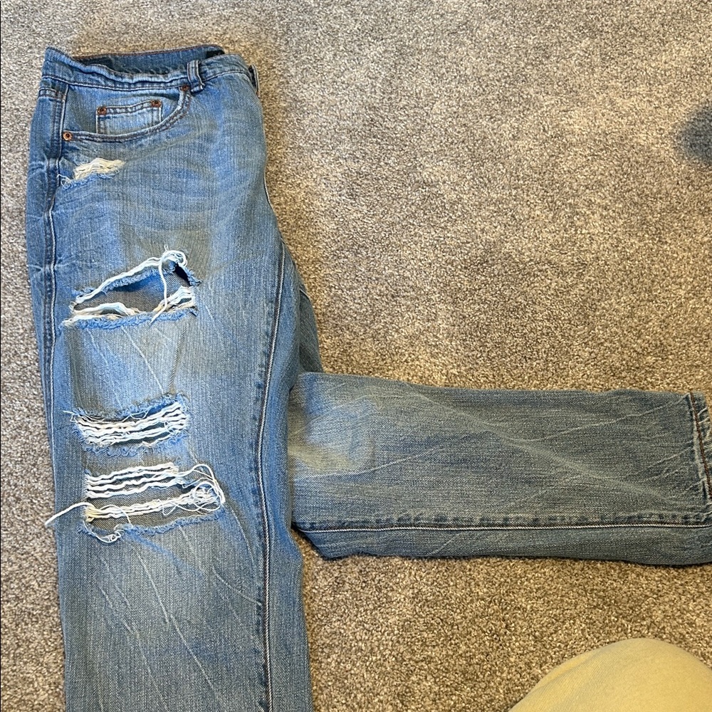 Blue Distressed boyfriend jeans